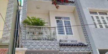 Bán nhà đẹp 2 lầu hẻm xe hơi 803 Huỳnh Tấn Phát Quận 7