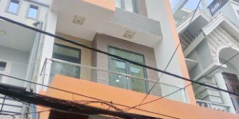 Bán nhà 2 lầu đẹp hẻm xe hơi 1135 Huỳnh Tấn Phát quận 7.