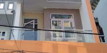 Bán nhà 2 lầu, sân thượng hẻm xe hơi 1135 Huỳnh Tấn Phát quận 7.