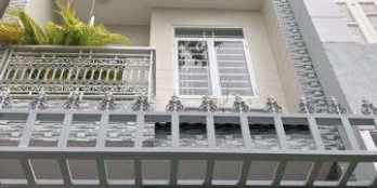 Bán nhà 2 lầu mới đẹp hẻm 4m 803 Huỳnh Tấn Phát quận 7.