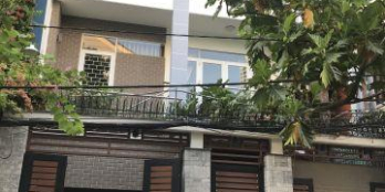 Bán biệt thự Kiều Đàm ngay chân cầu Kênh Tẻ, Q7, full nội thất,giá tốt