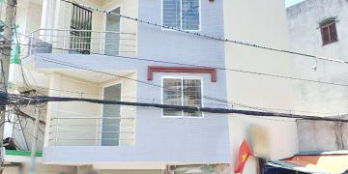 Bán nhà mới 3 lầu mặt tiền KD đường Tùng Thiện Vương  P13 Quận 8