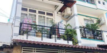 Bán nhà Quận 8 2 lầu hẻm xe hơi đường Phạm Hùng Phường 4