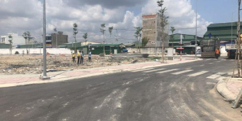 Bán Đất mặt tiền đường 32m, dtich 60m2, Sổ hồng riêng, tặng 100tr liền tay + CK 5%/nền