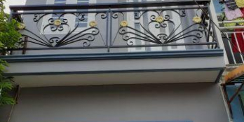 Bán nhà xây mới, 2 phòng ngủ hẻm xe hơi 24/5 Đường số 16