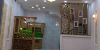 Bán nhà Hẻm Xe Hơi dừng trước nhà, Hoàng Hoa Thám, P5 Phú Nhuận. 4x10m, lững 3 lầu, 4PN. Giá:6,5 tỷ ☆☆ Diện Tích: 4x10 ☆☆ Kết Cấu: Lửng 3 Lầu ☆☆ 4 Phòng Ngủ, 5W