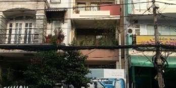 Mặt tiền Hoa Huệ Phường 2, Quận Phú Nhuận, DT: 4x10m, 3 lầu, giá chỉ 10.5 tỷ