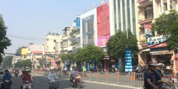 Mặt tiền Huỳnh văn Bánh, P.9, Quận Phú Nhuận, DT: 4.25x15.3m, 3 lầu