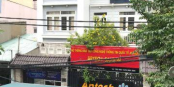 Bán gấp nhà hẻm đường nguyễn kiệm, PN, 1 trệt 3 lầu, đường nhựa 8m, 12.8 tỷ.