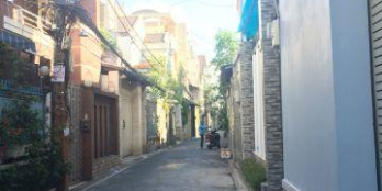 Nhà mới 3 lầu, st. Dt 4x11. Hẻm 4m gần cư xá Lữ Gia.