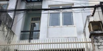 Nhà 2 lầu đẹp hẻm 4m Nguyễn Hồng Đào, 4 x 21m