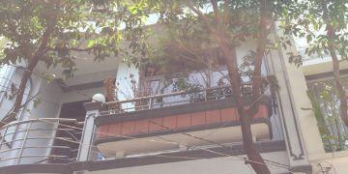 Nhà hẻm 7m đường Nguyễn Hồng Đào, phường 14, quận Tân Bình: 5.3 x 16m, 3L