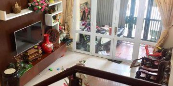 Bán nhà 28m2, giá rẻ, hẻm Trần Văn Quang phường 10 quận Tân Bình