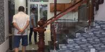 Mặt tiền chợ hoàng hoa thám,1 trêt 1 lầu,bán gấp, giá 4.95 tỷ tl!