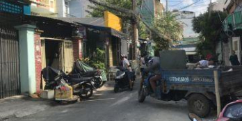 Bán nhà hẻm thông 7m Vườn Lài, 4mx28m,gác lửng, giá 8.6 tỷ, chỉ 78tr/m2DIỆN TÍCH: 4mx28m,  KẾT CẤU:  gác lửng Giá: 8.6 tỷ thương lượng Pháp lý: Sổ hồng đầy đủ