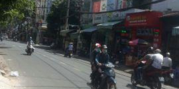 Nhà MTKD Tân Quý giao Tân Hương. DT 4m x 18m, 1 lầu. Giá 10.2 tỷ.TL