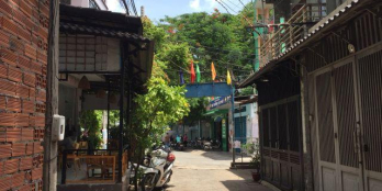 Bán nhà HXH đường Lê Thúc Hoạch, DT 4m x 10m, nhà 1 lầu. Giá 3.3 tỷ.