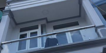 Bán nhà HXH đường Lê Thúc Hoạch, DT 4m x 15m, nhà 3 lầu. Giá 6.6 tỷ.