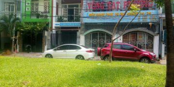 Bán nhà Tô Hiệu đối diện công viên 4x16 đúc 3 tấm