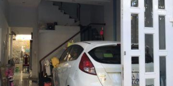 Bán nhà 1 trệt 1 lầu đường số 30, phường Linh Đông, DT 53,3m2, giá 4tỷ7 SHR