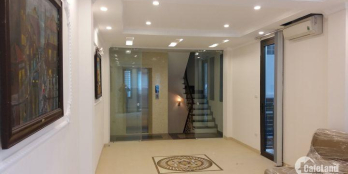 Mặt phố Lạc Long Quân, lô góc 70m, mặt tiền 5m