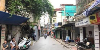 Bán nhà ngõ 97 Văn Cao 4.7 tỷ 40m2 ôtô đỗ cửa