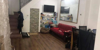 Chỉ 2 tỷ có ngay nhà tại Hoàng Hoa Thám 32m2 x 3T, Mt 8m