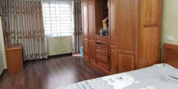 Nhà cực đẹp 4 tầng phố Hoàng Ngân, ngõ rộng rãi, ô tô đổ cửa 35m2 giá chỉ 2,2 tỷ