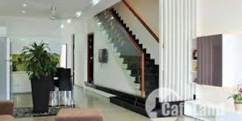 Bán nhà PL, Ngõ Oto, KD, VP khu ROYAL CITY, Nguyễn Trãi, Thanh Xuân. S 32m2, 3T, mt 3.4m. Lh: 0975965639