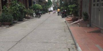 Bán nhà phân lô ô tô tránh Lê Trọng Tấn, 51m2 x 4 tầng, 2 mặt thoáng, gara ô tô.