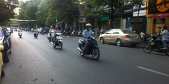 Bán nhà Phan Đình Giót mặt ngõ rộng 10m, cách Giải Phóng 30m, làm văn phòng tuyệt vời, giá 8,6 tỷ