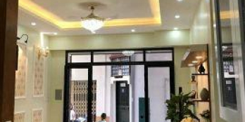 Cần bán gấp nhà Phân Lô, Phố Khuất Duy Tiến, DT 50m2, 4 tầng, MT 4,2m, giá 6,3 tỷ.