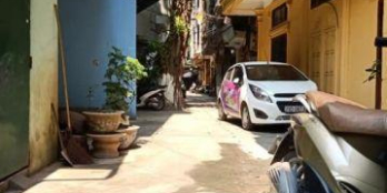 BÁN NHÀ TẠI LÊ TRỌNG TẤN - HÀNG HIẾM- GIÁ RẺ- Ô TÔ ĐỖ CỬA- 34m x 5T - Giá 3,5 tỷ