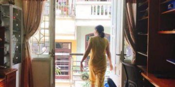 Bán nhà phố Hoàng Đạo Thành, nhà đẹp, ngõ ô tô, 30 m2, 4.35 tỷ.