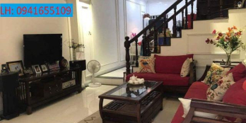 Bán nhà ở ngay, lô góc mặt phố Khương Đình, 39m X 4T. Giá 3.5 tỷ