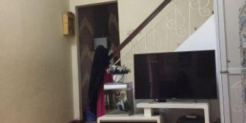 Gia đình tôi cần bán căn nhà riêng tại ngõ 109 phố quan nhân