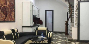 Nhà đẹp 5 tầng đường Nguyễn Trãi, DT 30m2, có nội thất. Giá 3,2 tỷ