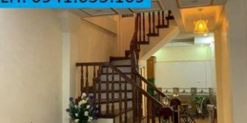 Bán nhà lô góc, phố Nguyễn Trãi,DT 39m2. Giá:3.5 tỷ