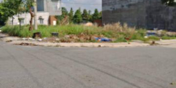 E còn vài lô nằm đối diện chờ ngay mặt tiền ql13