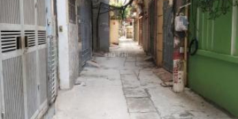 Bán gấp nhà 30m2 x 4,5 tầng giá 2,1 tỷ cách oto 5m Đại Mỗ Lh 0855419779