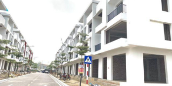 Bán nhà liền kề 122m2 chợ Việt Trì nhận nhà kinh doanh ngay,cạnh Vincom vị trí đắc địa