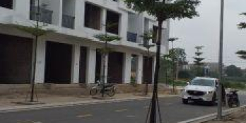 Bán Nhà 4 Tầng Đối Diện Chợ Mới Việt Trì. LH 0779268848