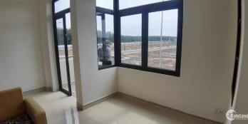 Nhà mặt tiền KCN Vsip liền kề chợ Hội Nghĩa, 1 trệt 1 lầu 150m2 SHR