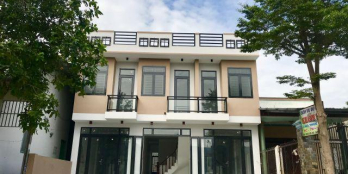 Bán Nhà Liền Kề  2 tỷ 090tr Tại Mỹ Phước 1- Bến Cát - Bình Dương.l