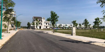 sang gấp! 100 nền : Ngay UBND Quận 2 Mặt Đồng Văn Cống " 25 triệu/m2".