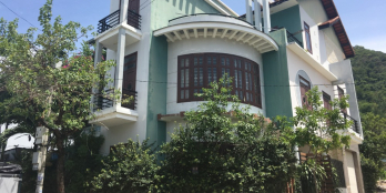 Bán biệt thự và nhà MT chính chủ tại P. Vĩnh Hòa, TP. Nha Trang