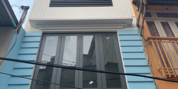 Cần bán nhà xây mới 4 lầu ngay đường Võ Văn Kiệt,gần BV Nhiệt Đới,giáp Quận 1