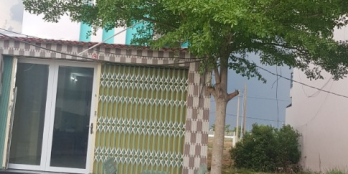 CẦN TIỀN SANG GẤP LÔ ĐẤT 80M2, ĐƯỜNG 12M, SỔ HỒNG RIÊNG, KHU DÂN CƯ HIỆN HỮU.