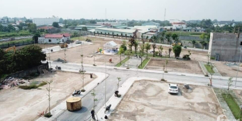 Với 750 triệu sở hửu ngay lô đất liền kề trung tâm thương mại Central Mall