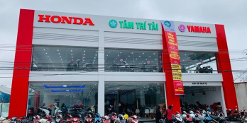 Cho Thuê Gấp ---Mặt phố Lê Đức Thọ, Cầu Giấy. Mặt tiền 20m, diện tích 300m2.